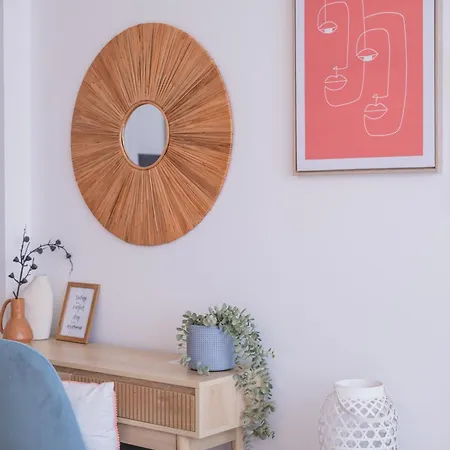 Au Centre-ville Apartment *